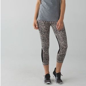 Lululemon Pace Rival Crop Ace Spot Grain Size 6
